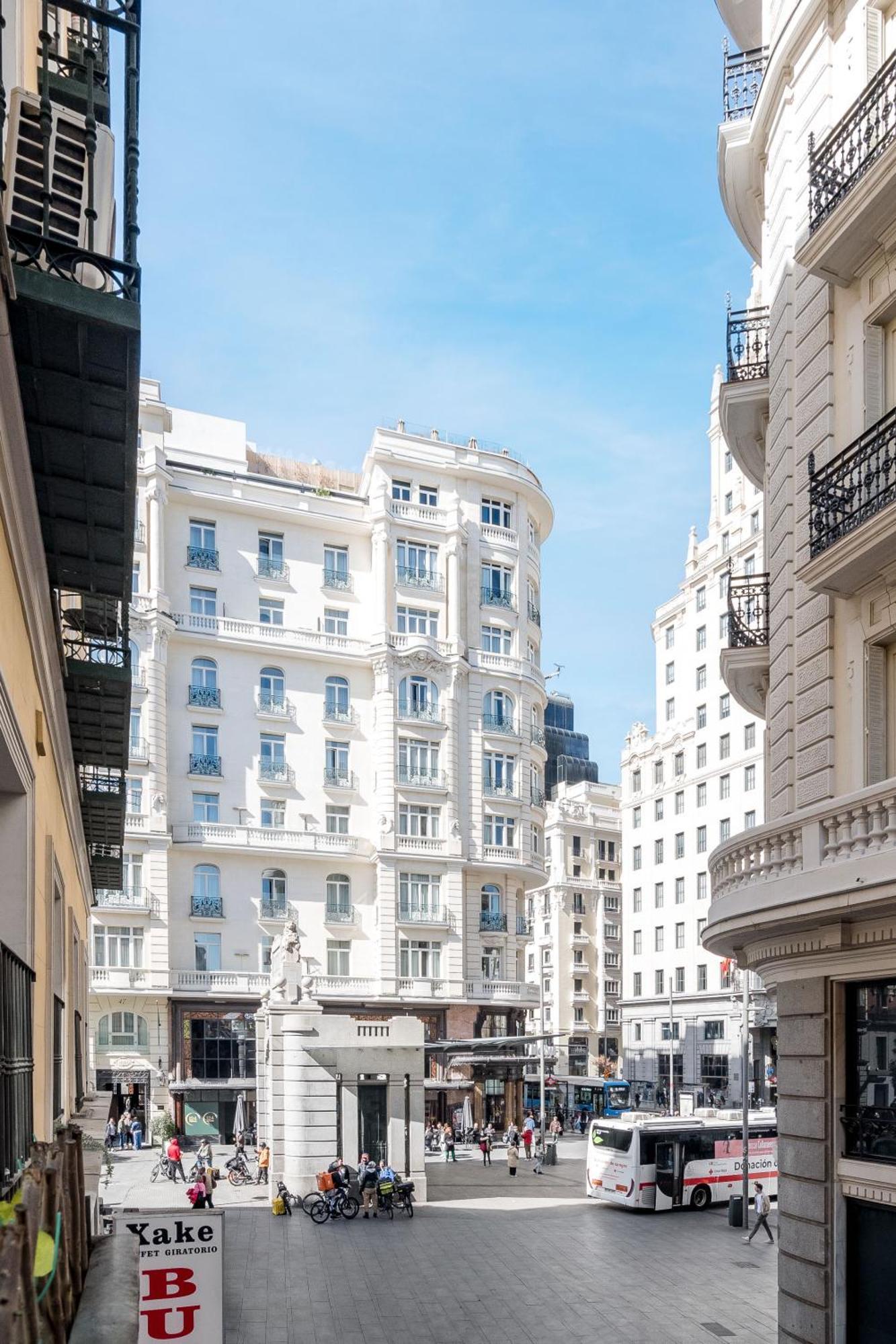 Апартаменты Charming Gran Via Мадрид Экстерьер фото